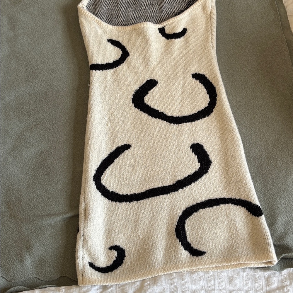 House of Sunny Cream Knit Halter Mini Dress with Black Abstract Pattern - Picture 3 of 3